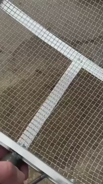 Heavy Shovel for Soil Lifting